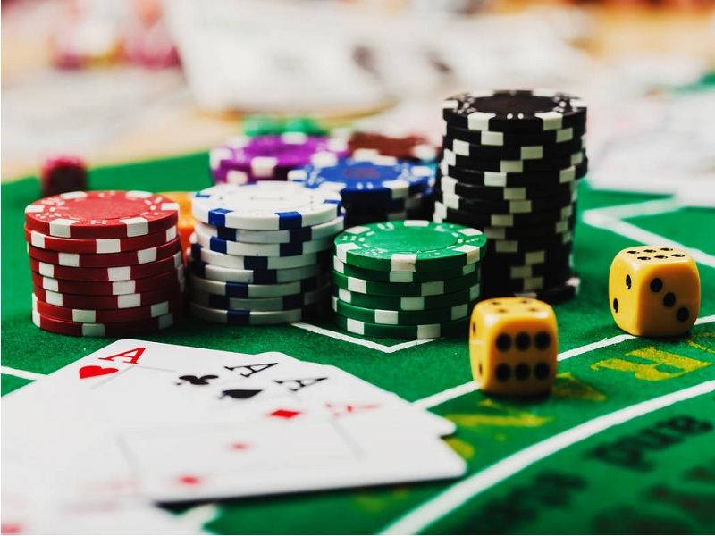 Cách chơi Small Ball để kiếm chip trong Poker